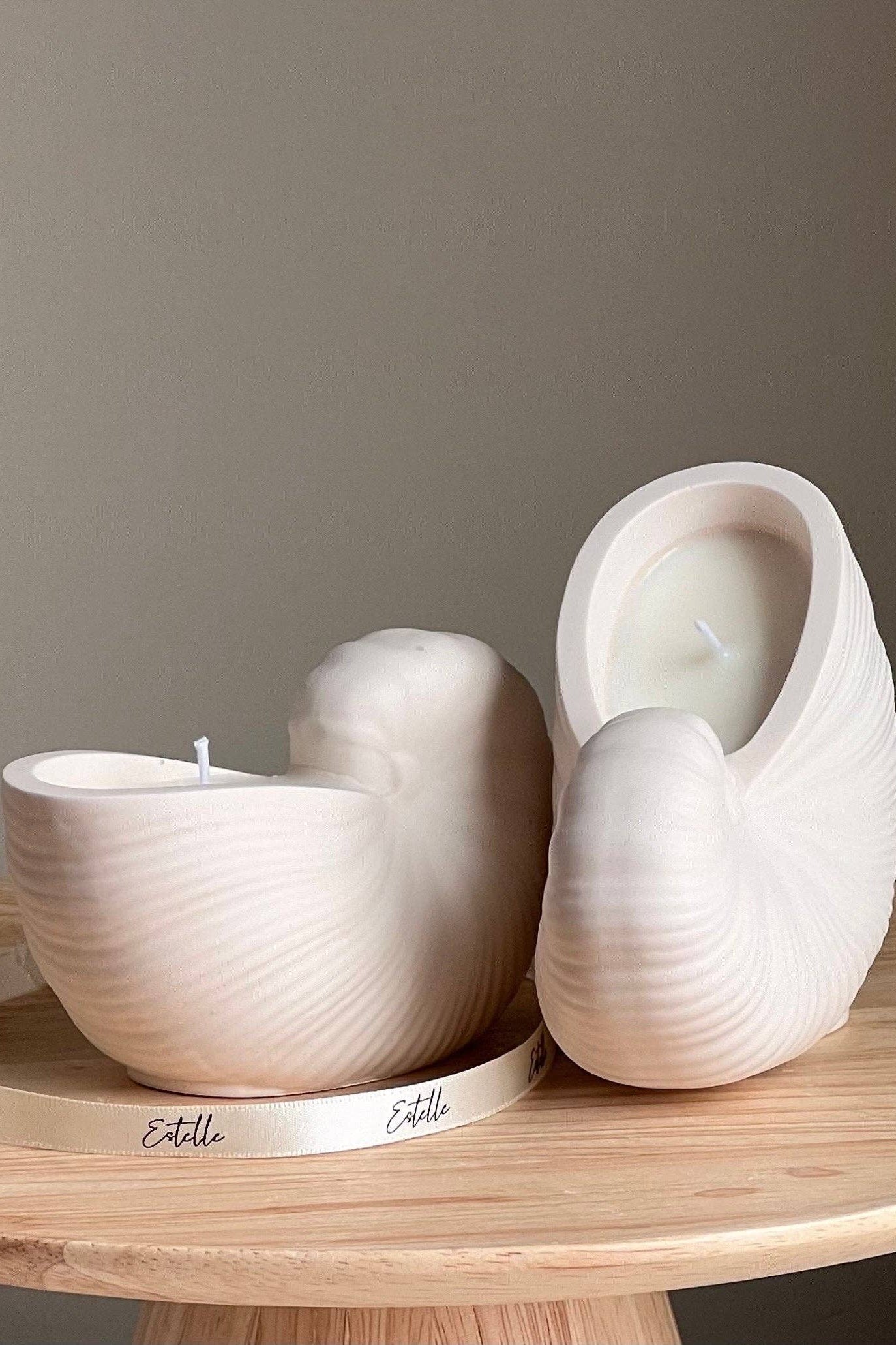 SEA SHELL CANDLE- VANILLA & CASHMERE