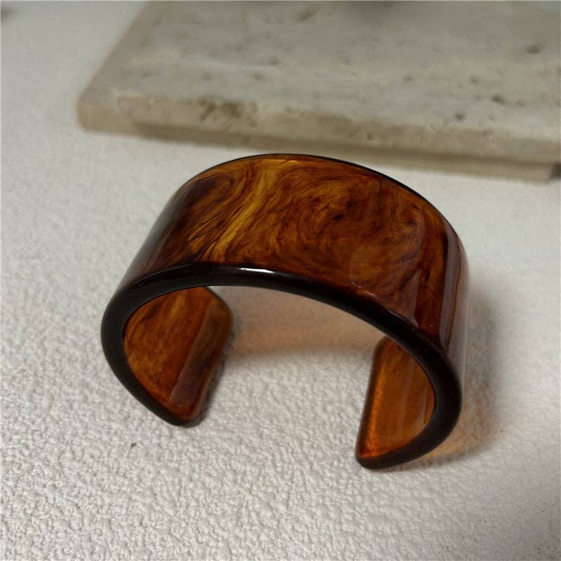 THE COASTAL CUFF