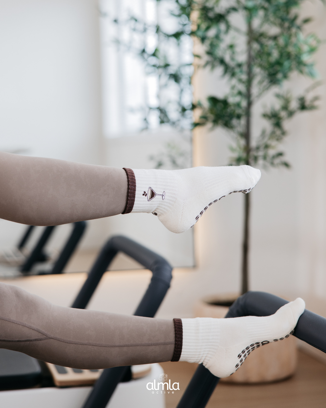 ESPRESSO MARTINI SOCKS