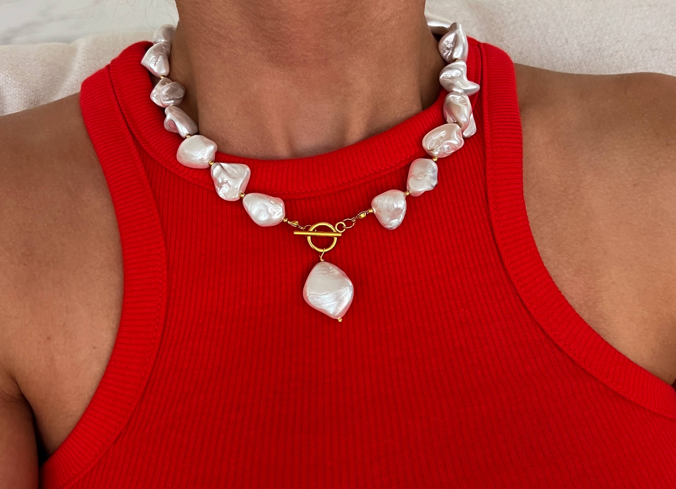SEASIDE PEARL NECKLACE