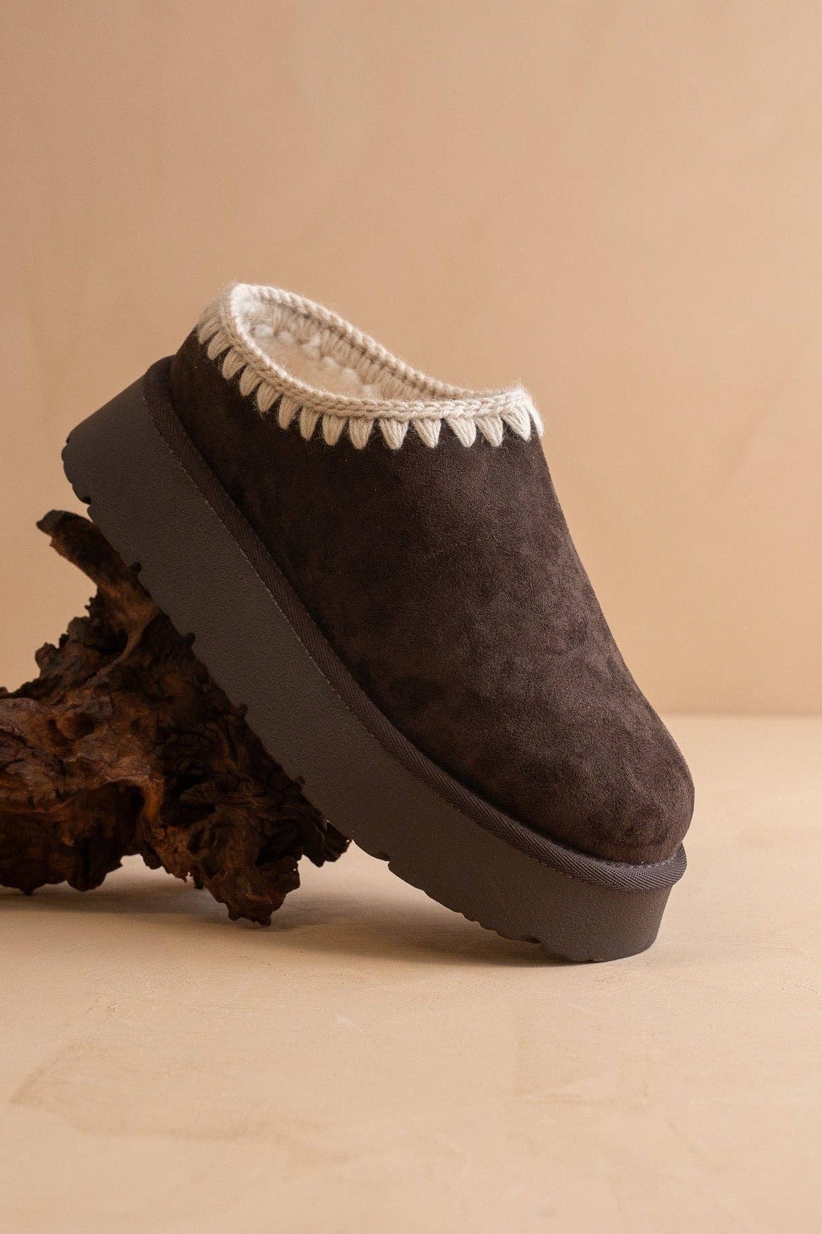 THE HEARTH CLOG