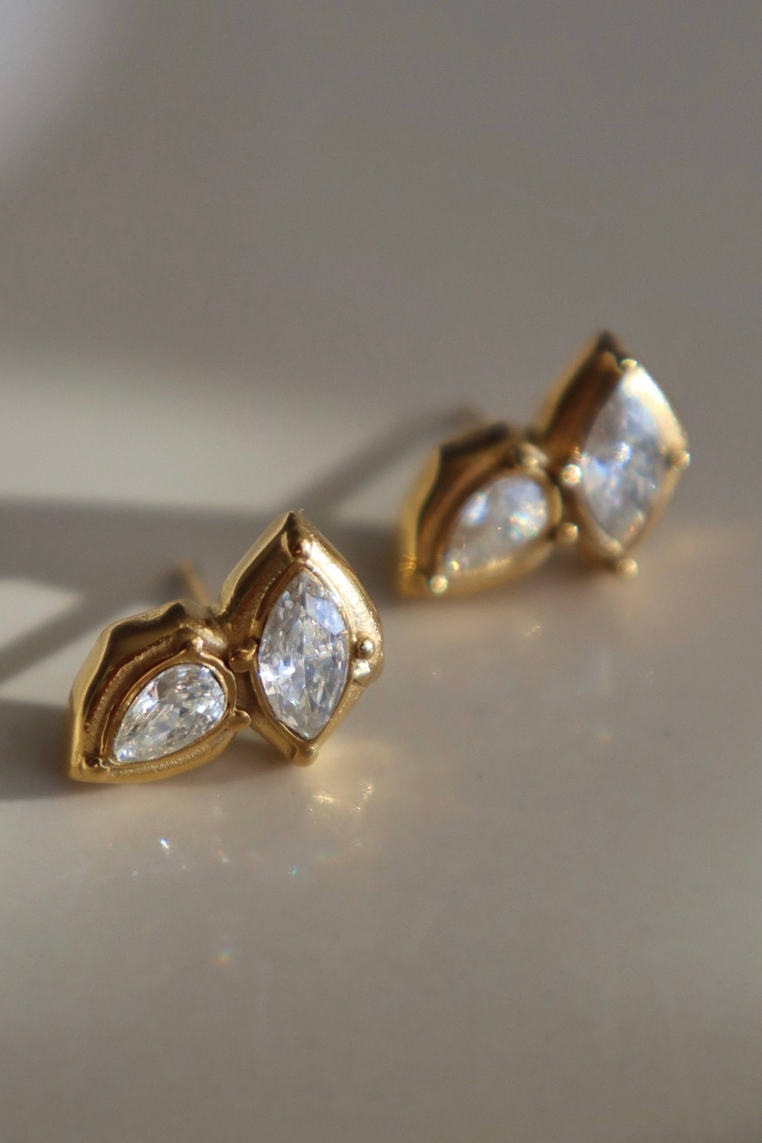 JESSA JEWELRY - RIANNE STUDS