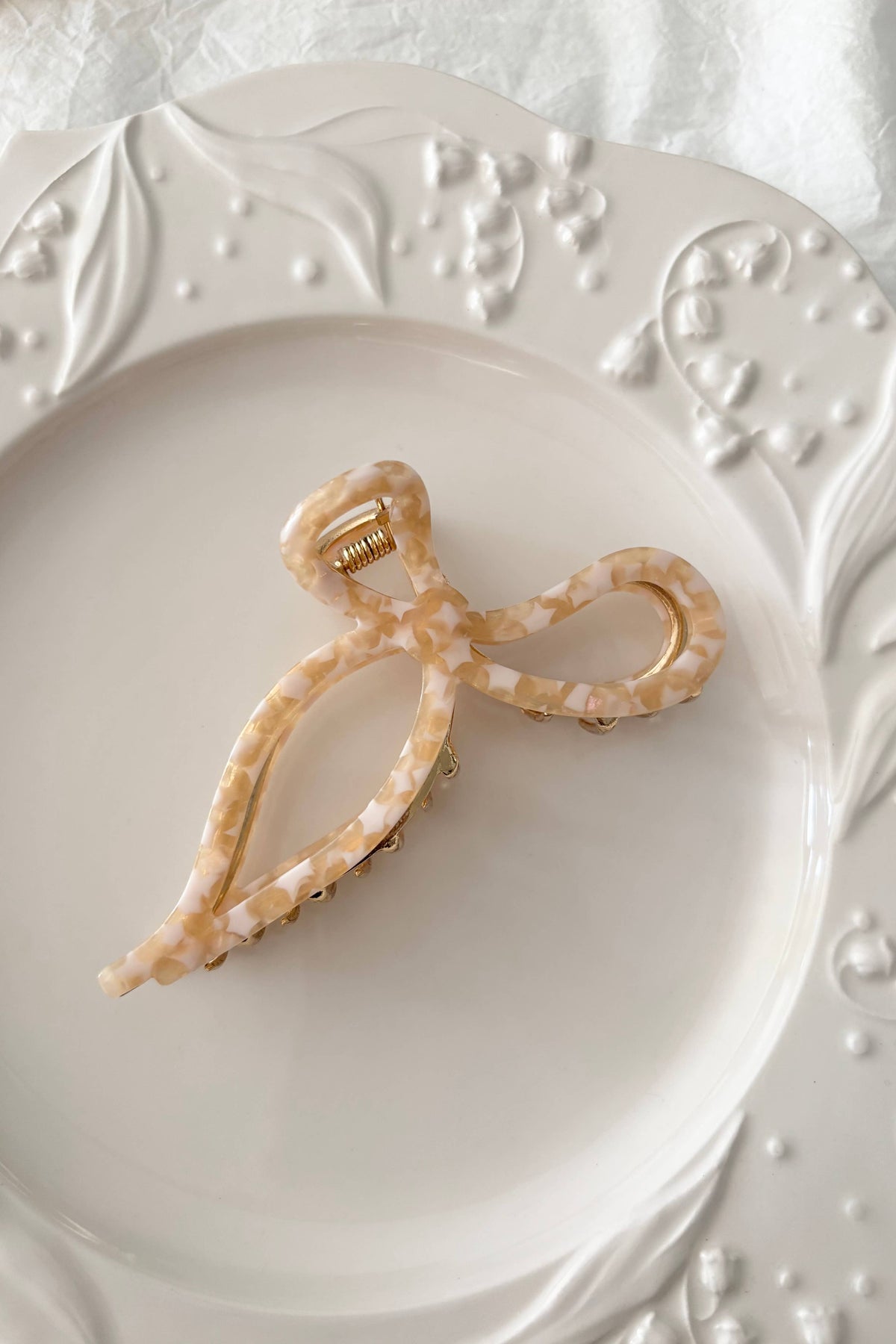BOW CLIP
