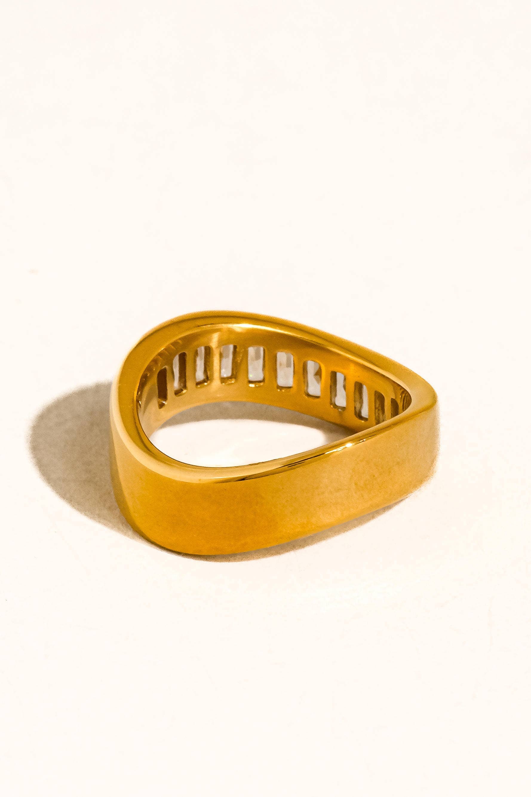 CALYXE RING