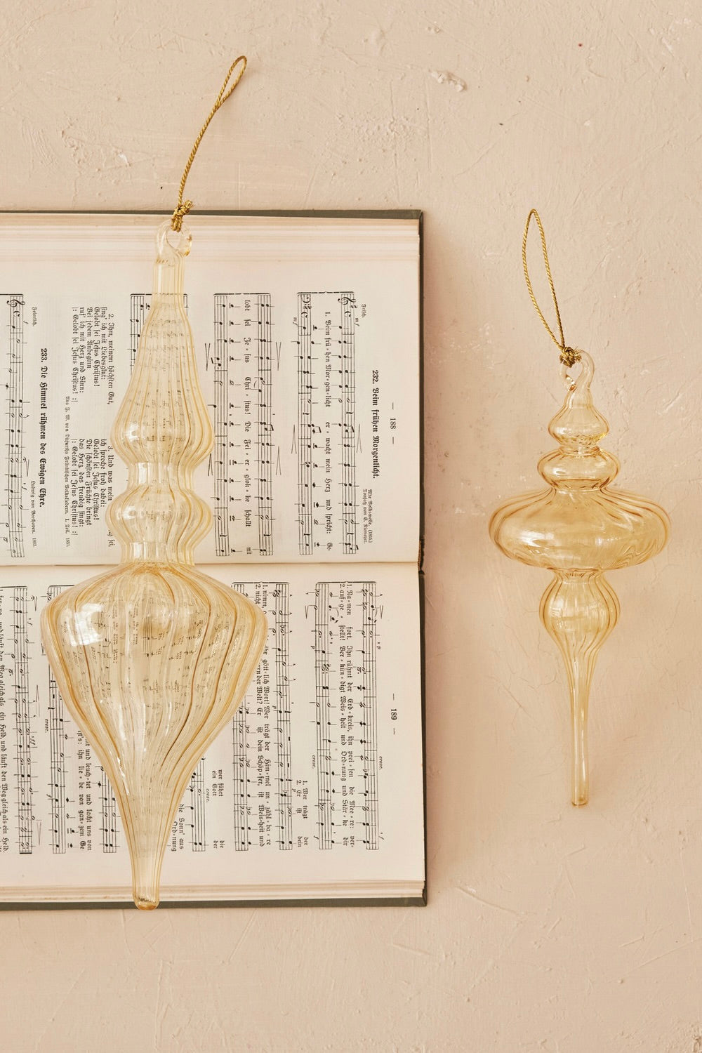 ROSEHILL FINIAL ORNAMENT