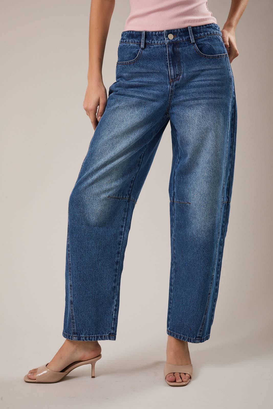 MID-RISE BARREL JEANS