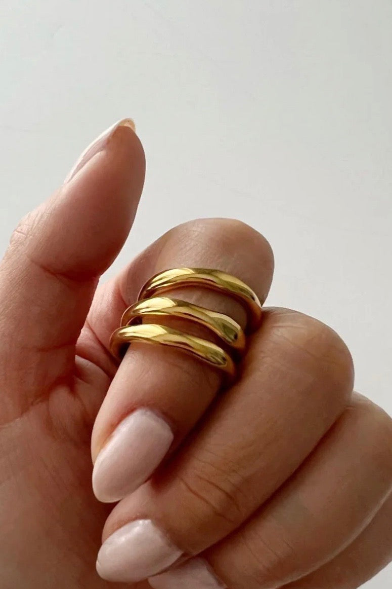 JESSA JEWELRY - WAVE RING