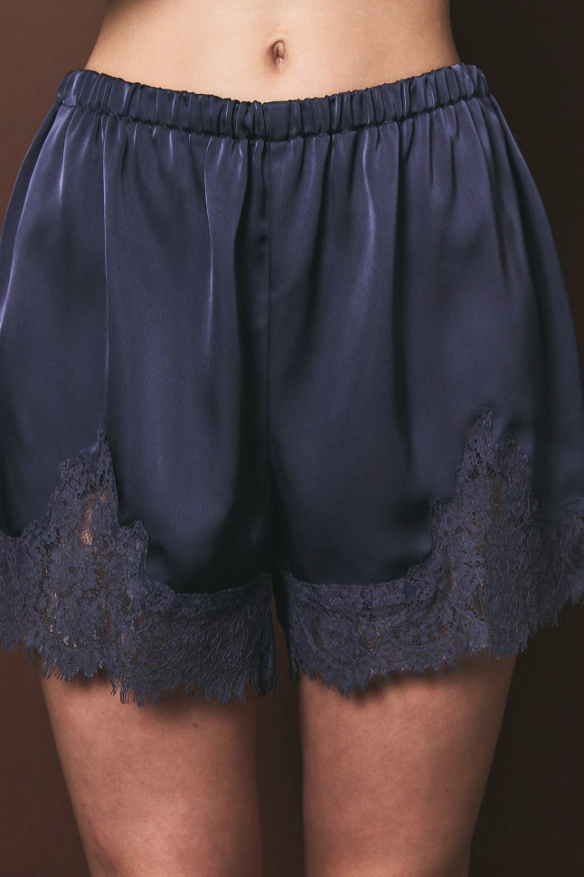 CHARLOTTE SHORT