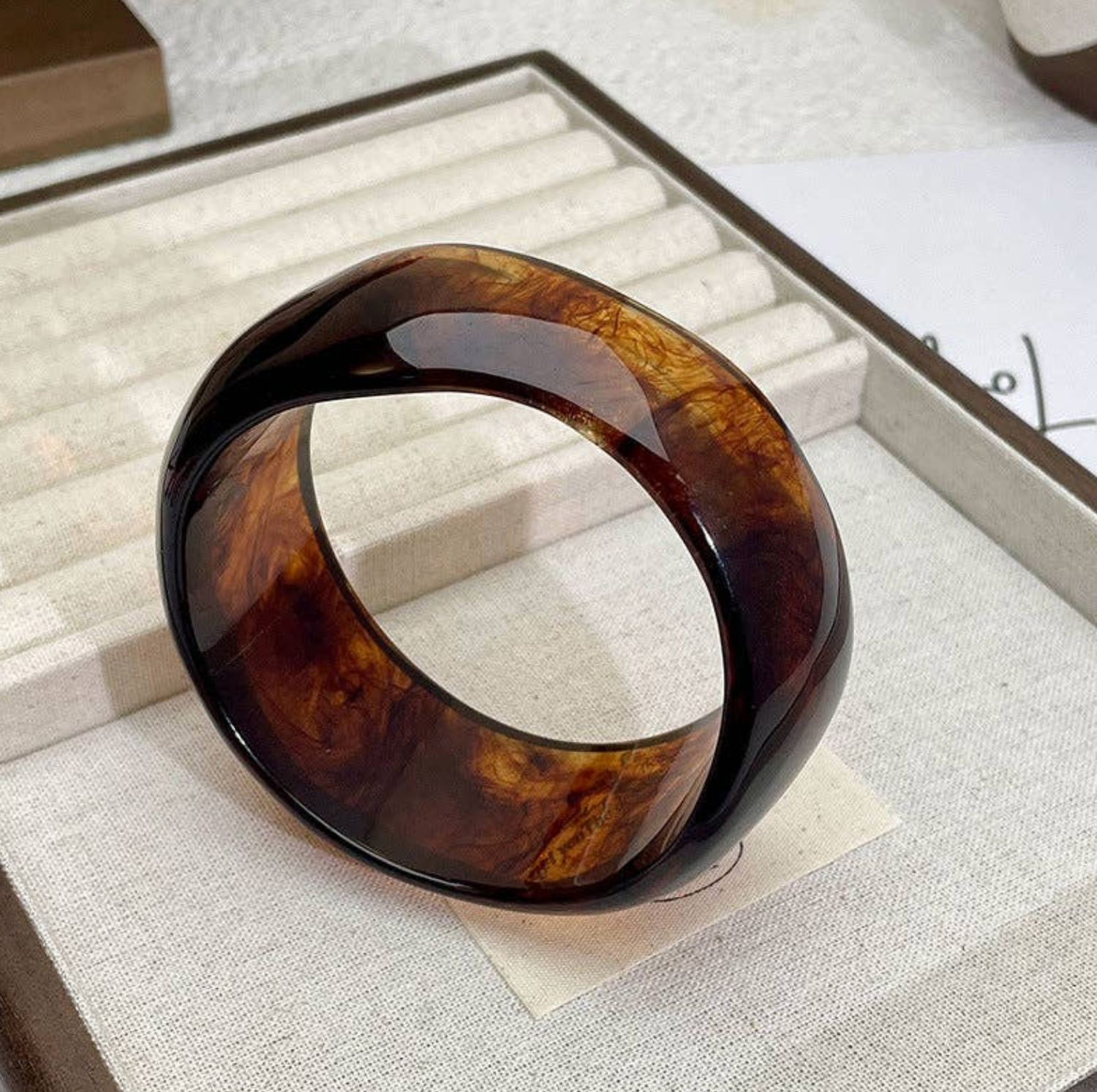 SEASHORE ACRYLIC BANGLE