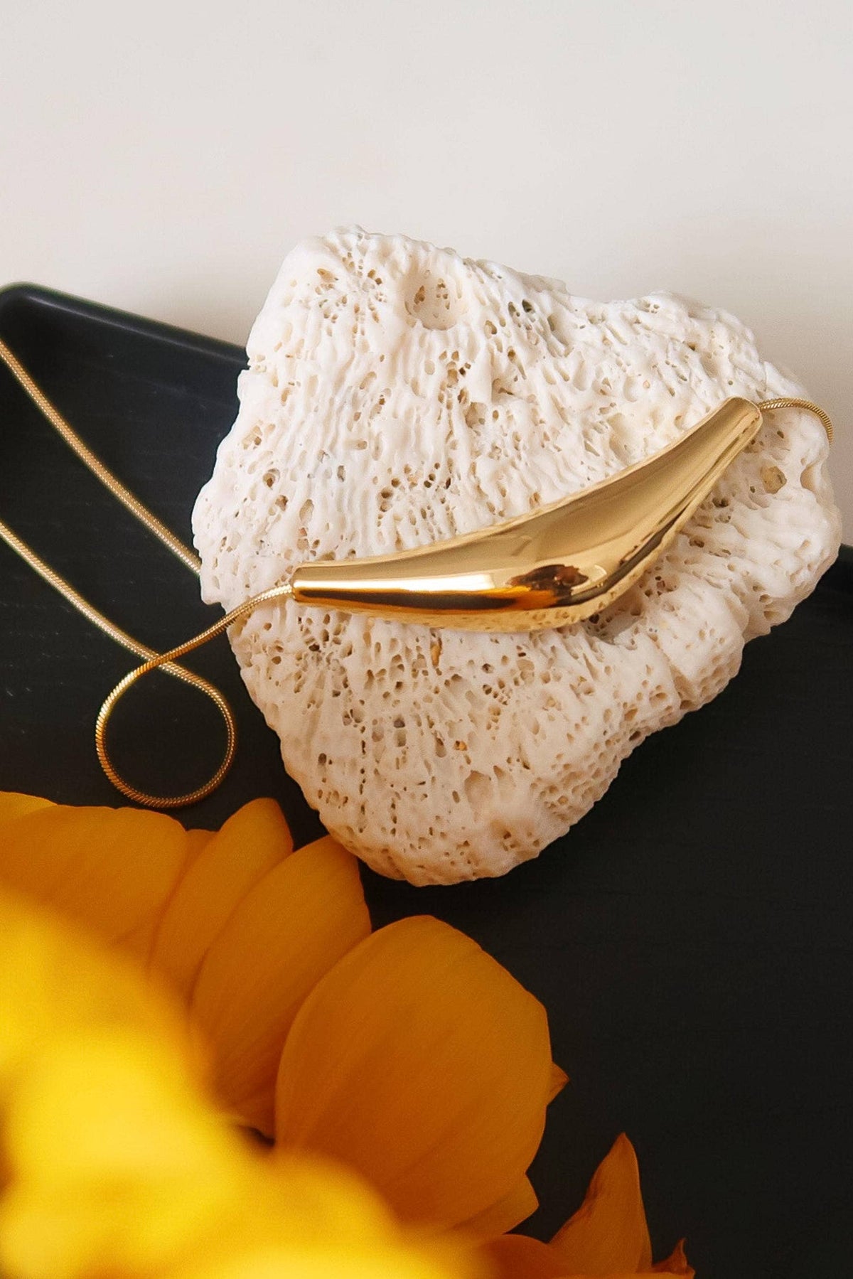 CENDRE NECKLACE
