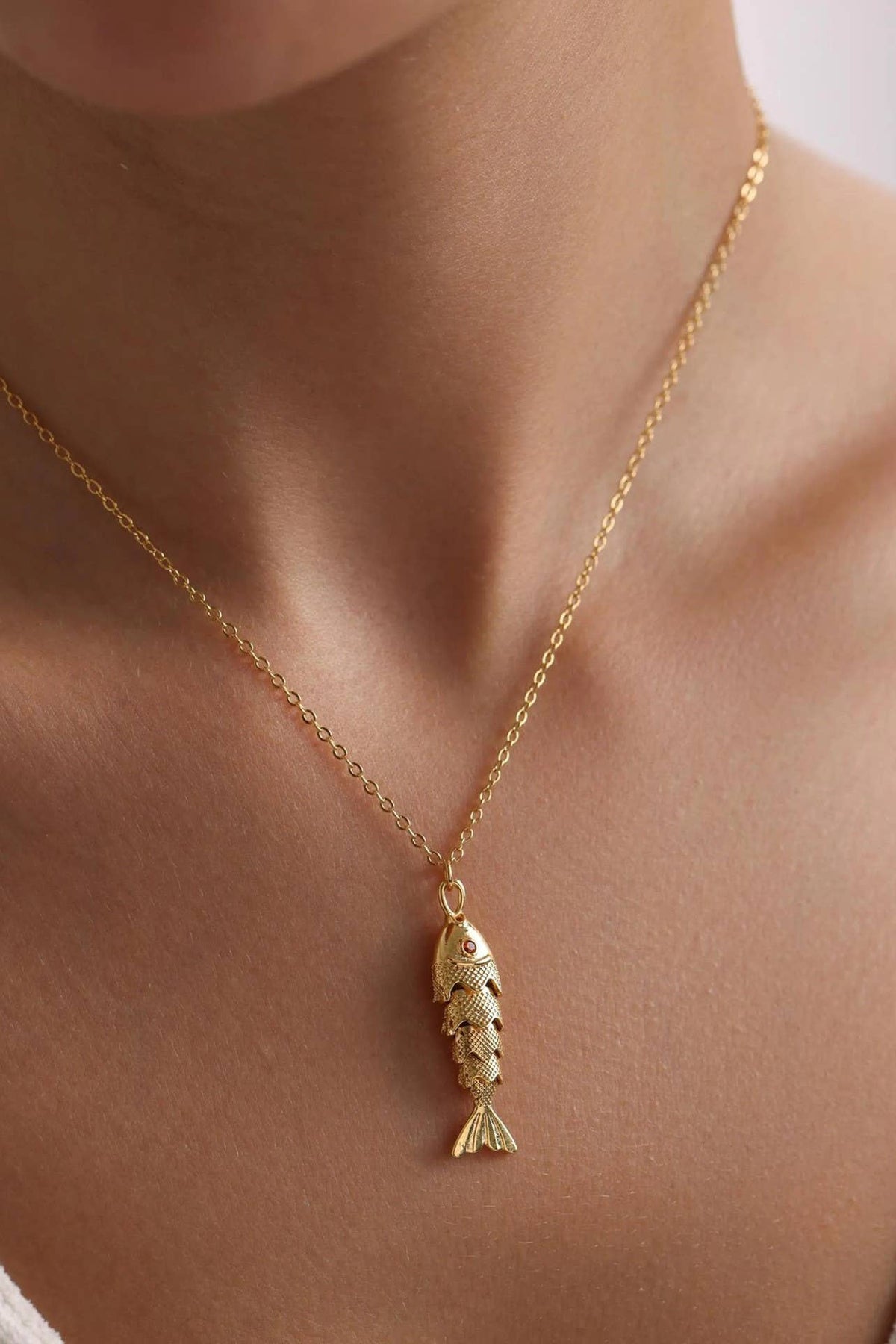 FISHERMAN PENDANT NECKLACE