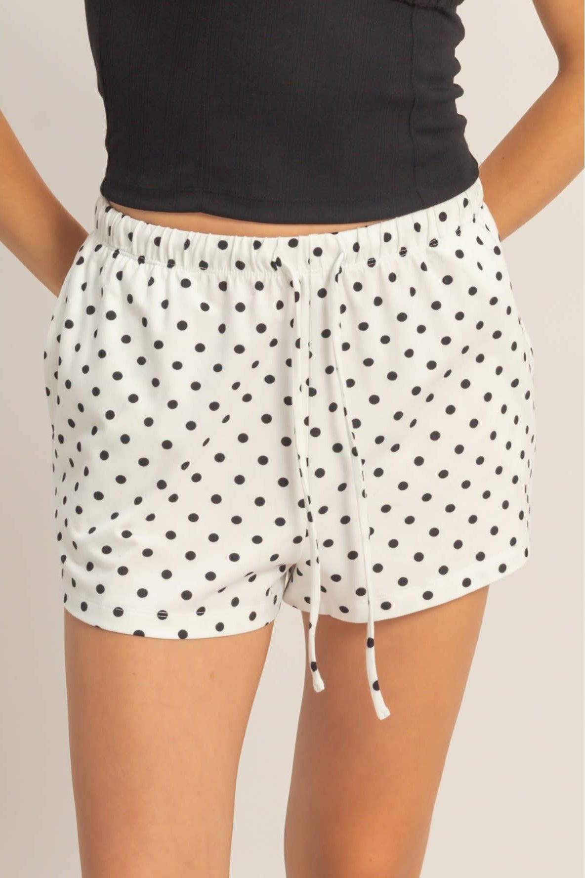 DAPHNE DOT SHORTS