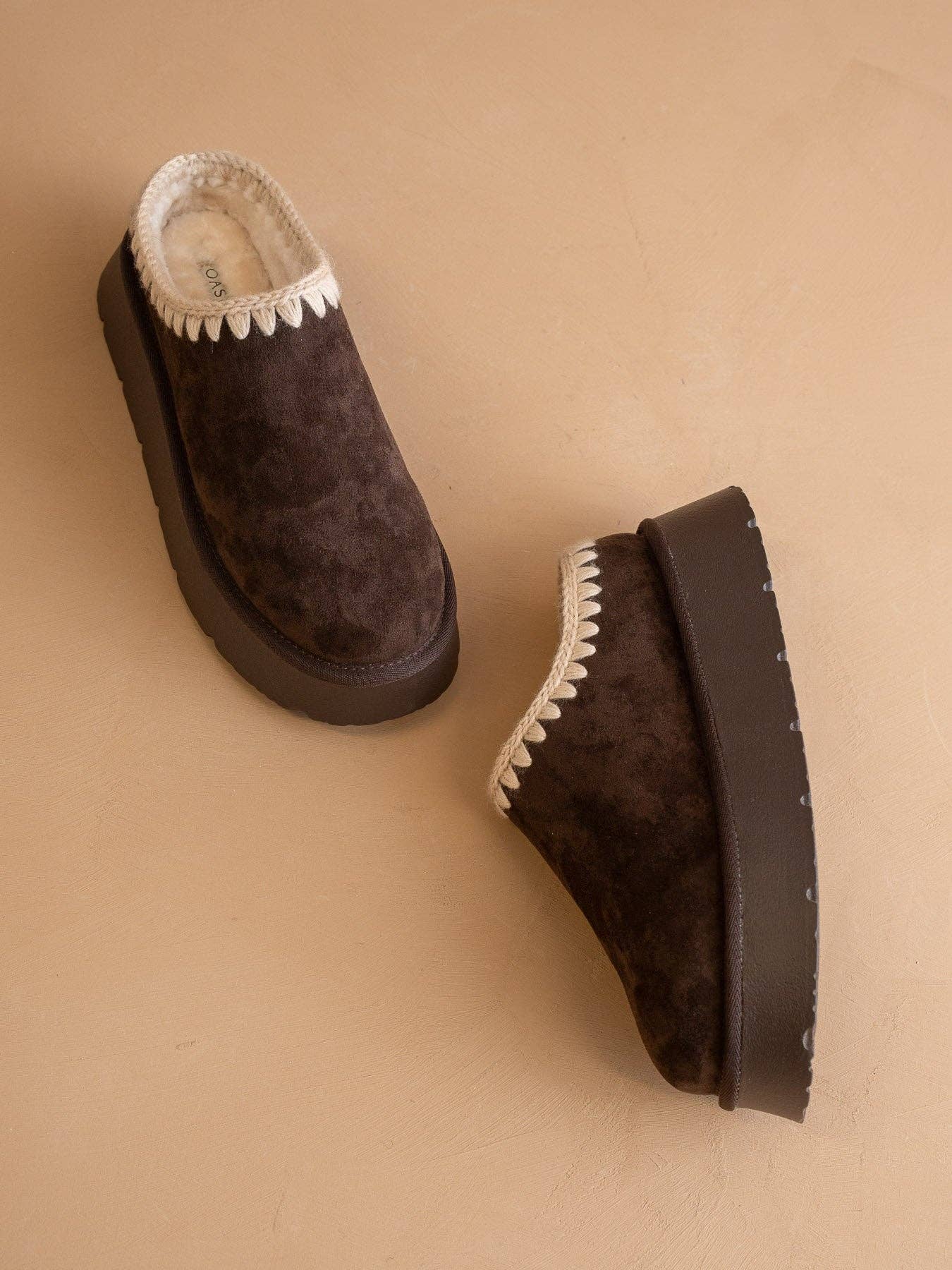 THE HEARTH CLOG