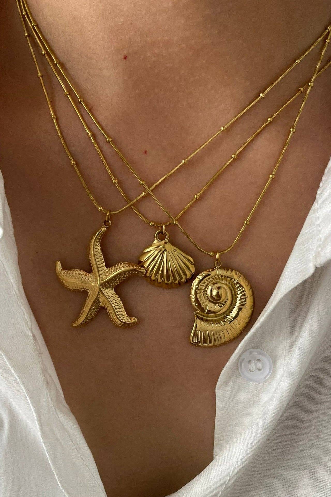 SHELL NECKLACE
