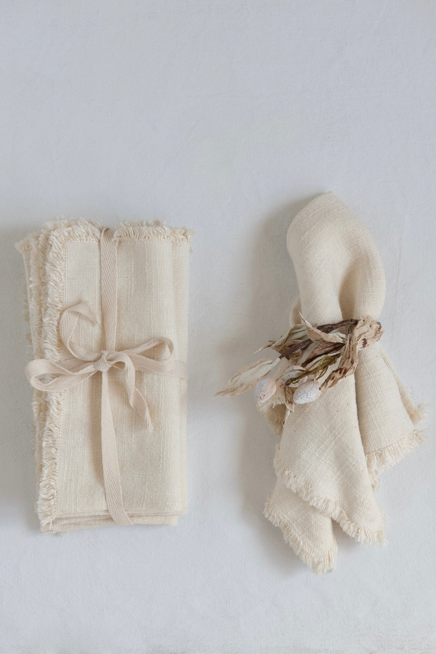 LINEN BLEND NAPKINS W/ FRINGE TRIM - SET OF 4