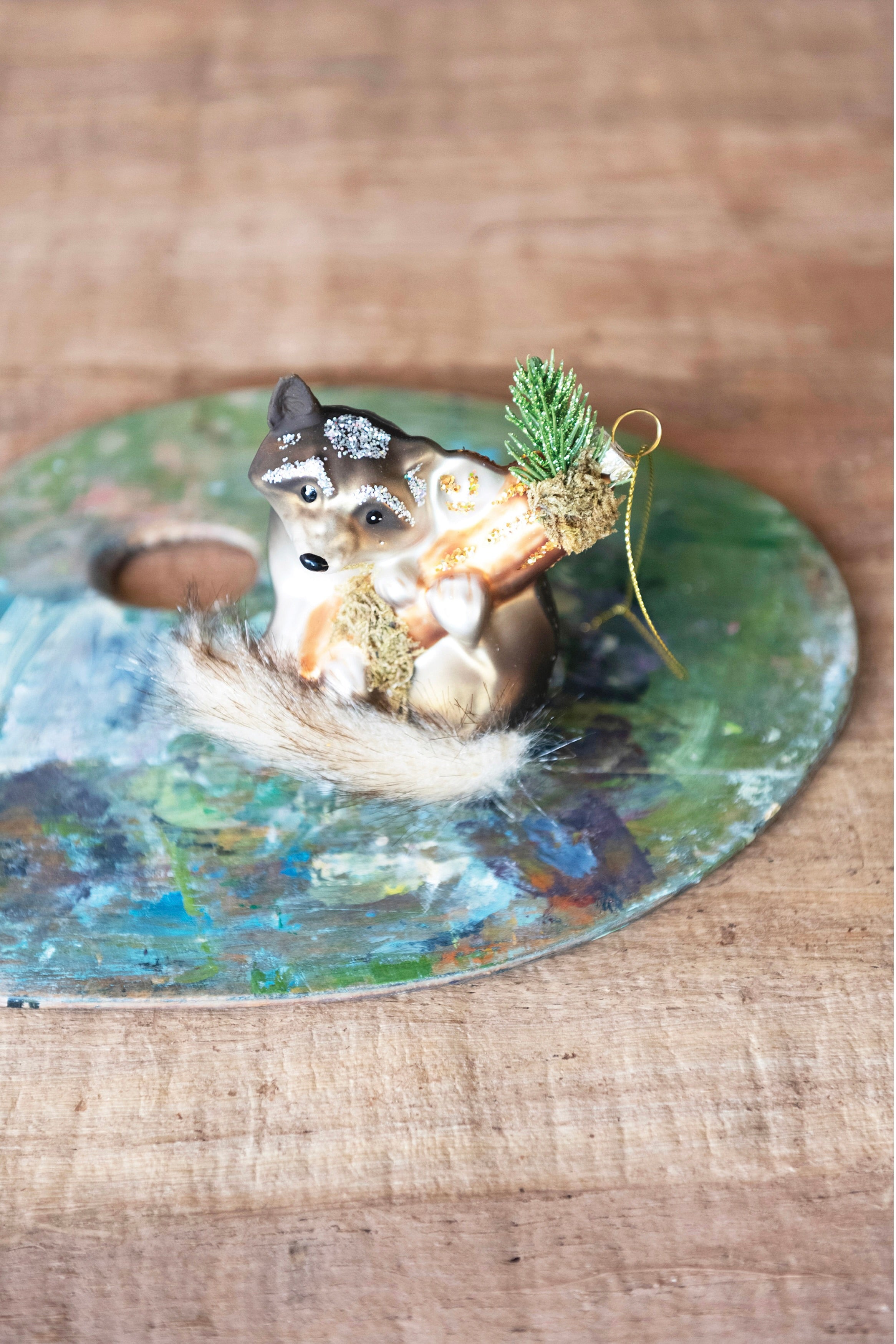 GLASS RACCOON ORNAMENT