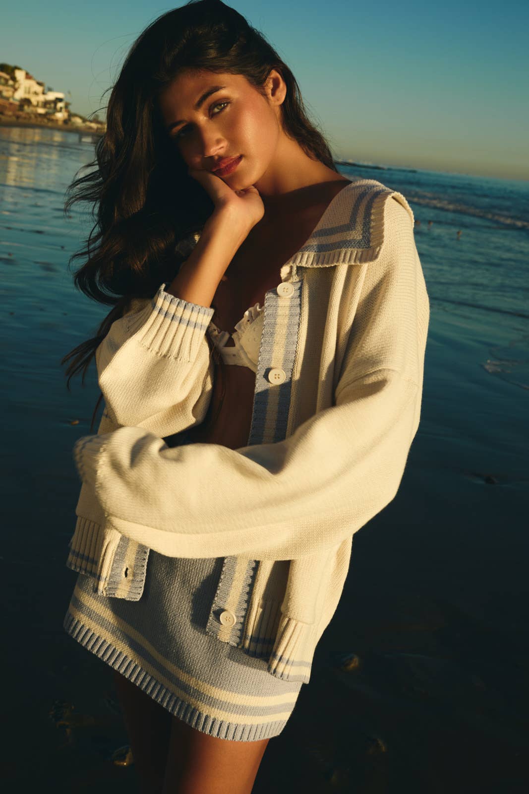 WOMENS KNITWEAR & JACKETS