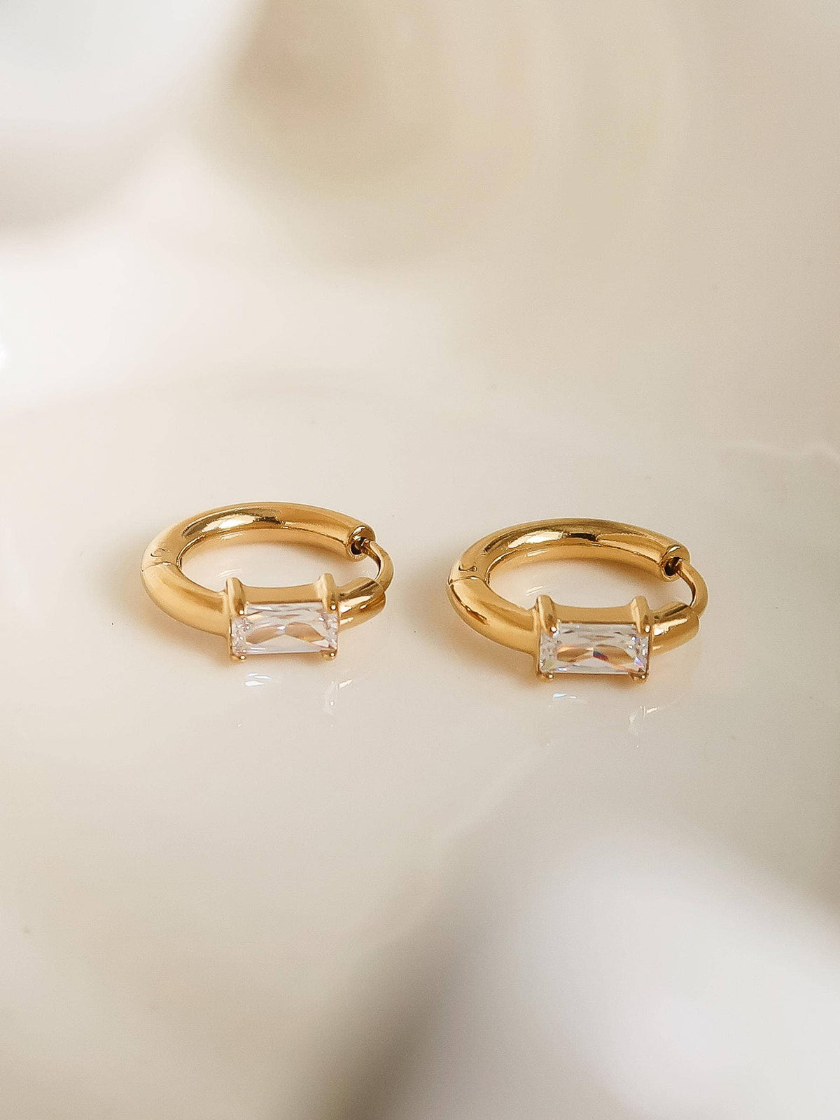 ADHARA HUGGIE EARRINGS