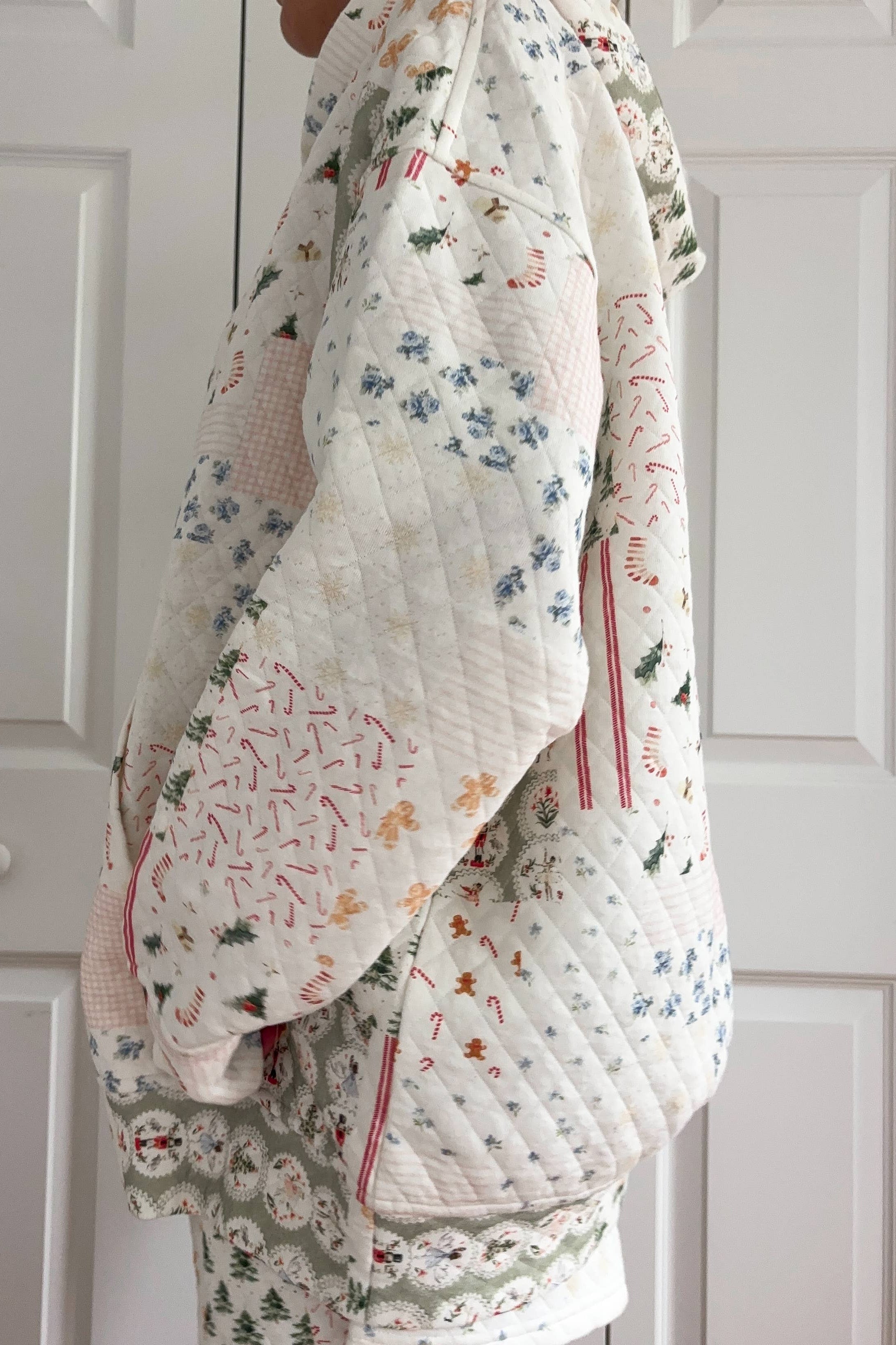 ROSEHILL COTTAGE HOODIE