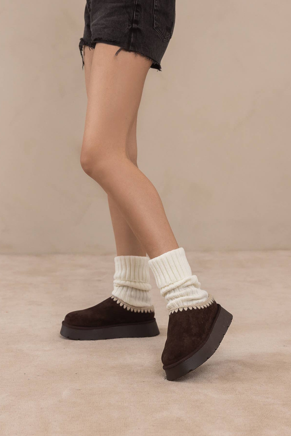 THE HEARTH CLOG