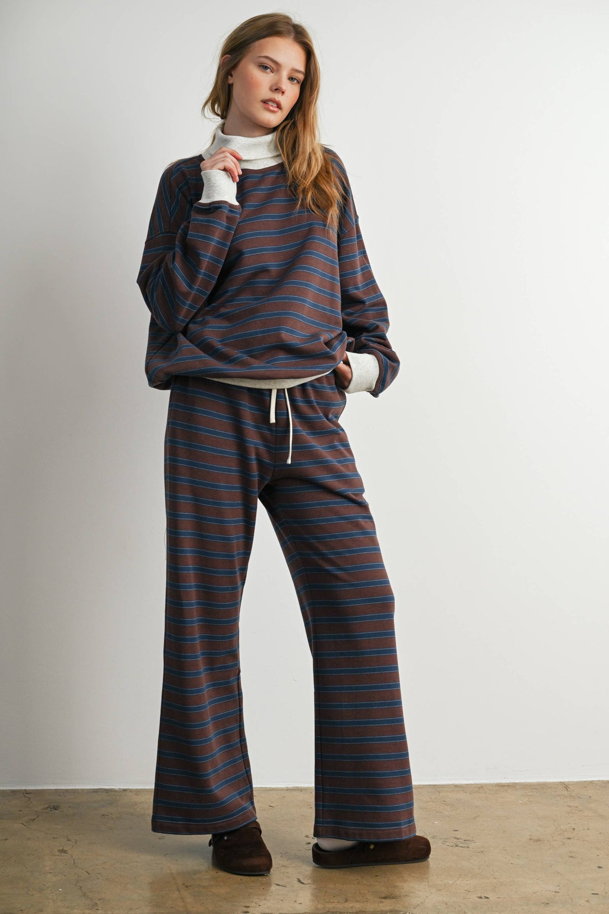 WILLOW SWEATSHIRT