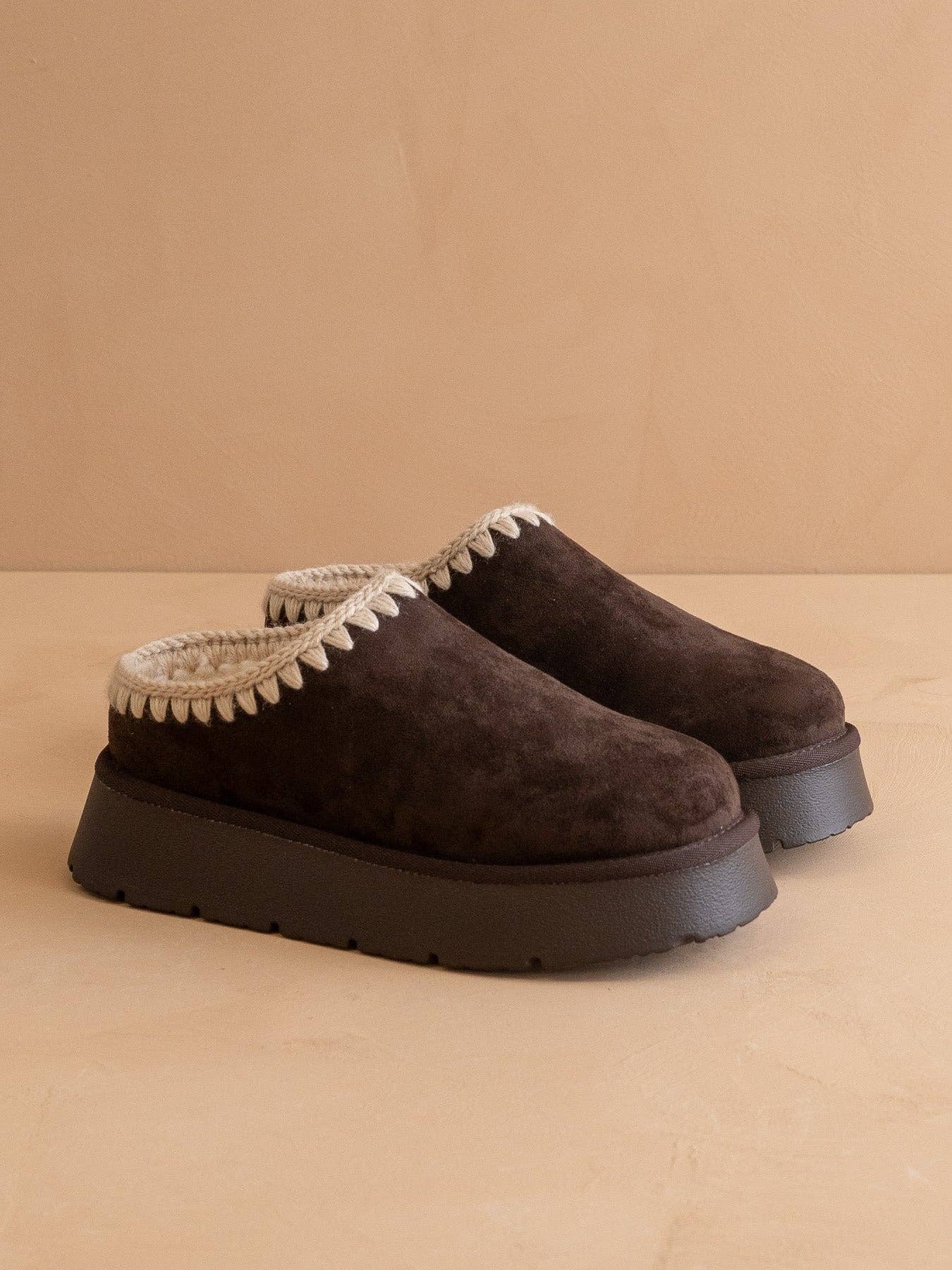 THE HEARTH CLOG