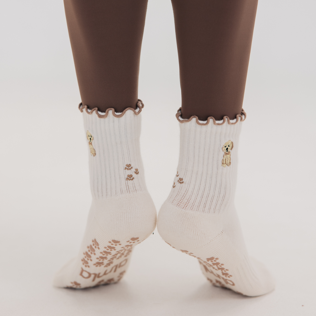 GOLDEN RETRIEVER PILATES SOCKS