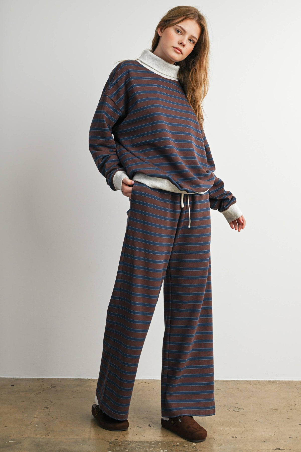 WILLOW SWEATSHIRT