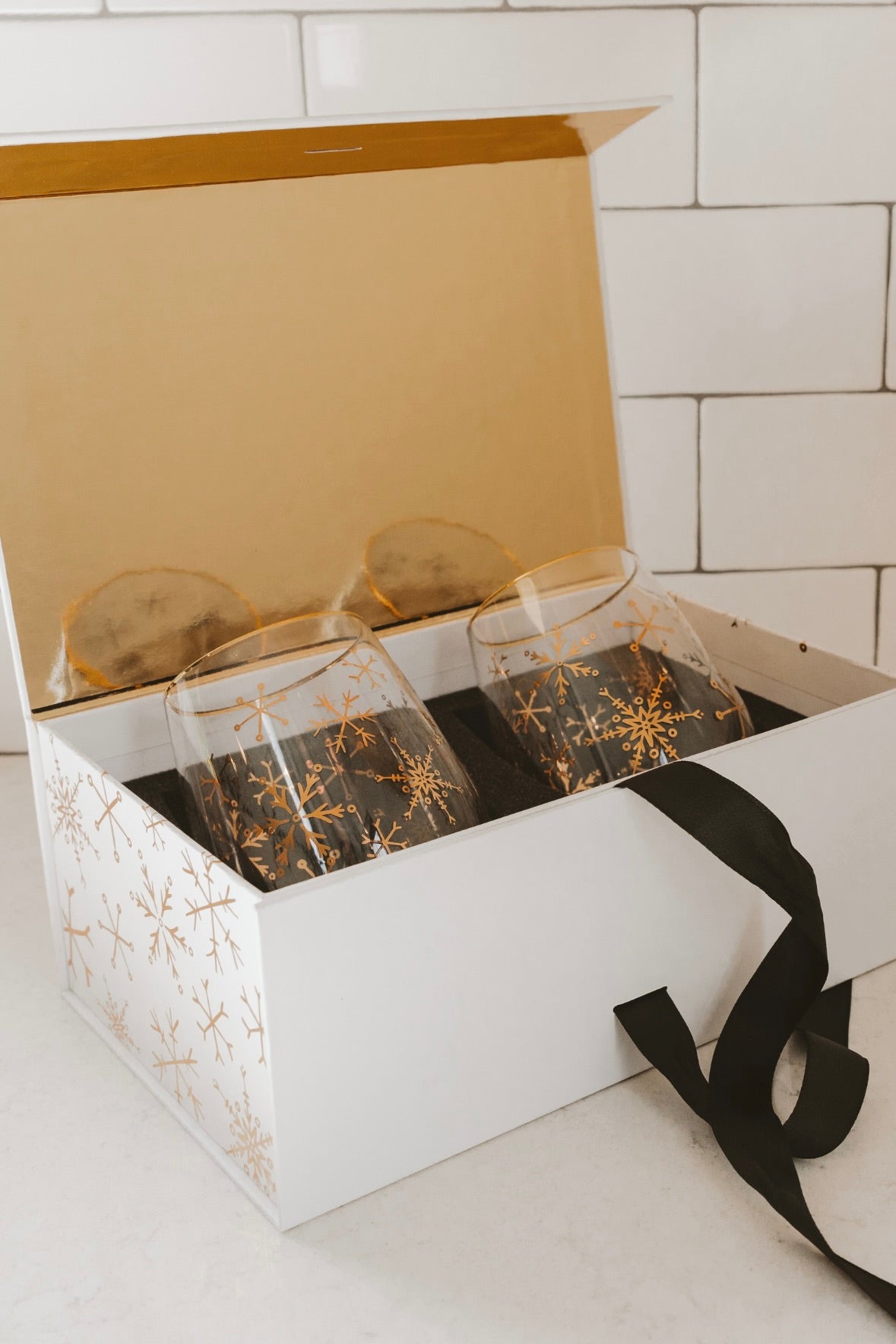 SNOWFLAKE WINE GLASSES - SET OF 2