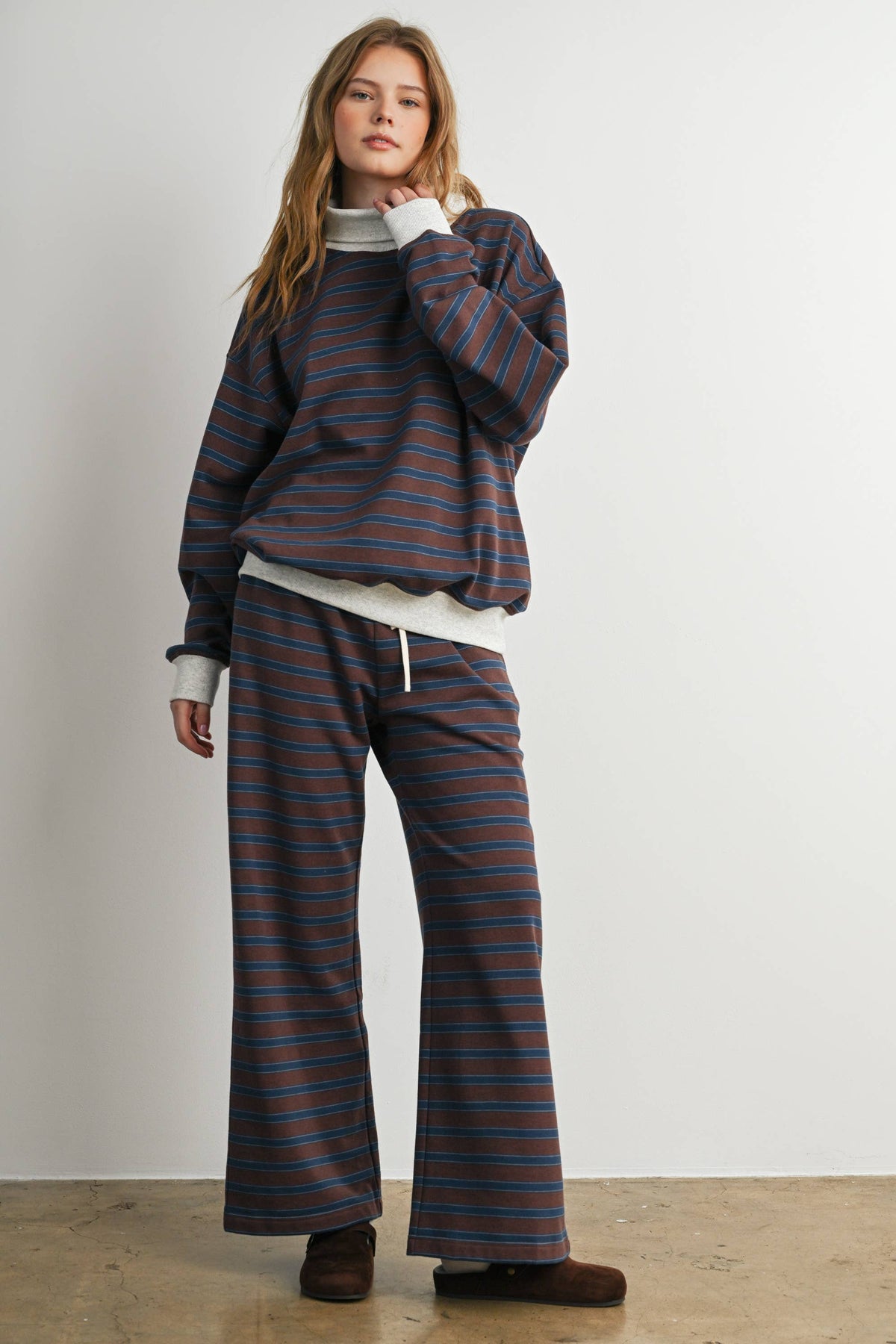 WILLOW SWEATSHIRT