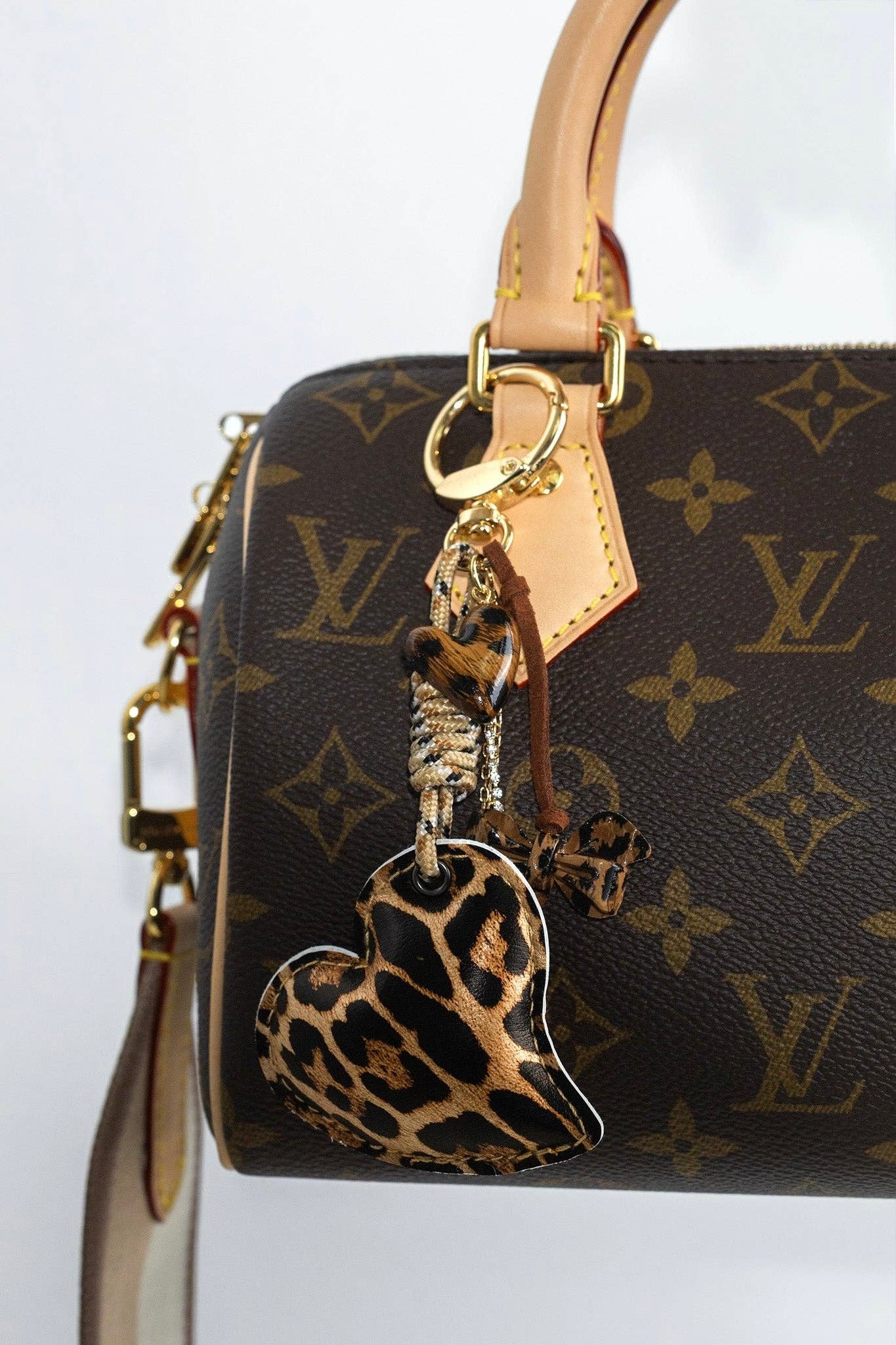 LEOPARD LOVE BAG CHARM