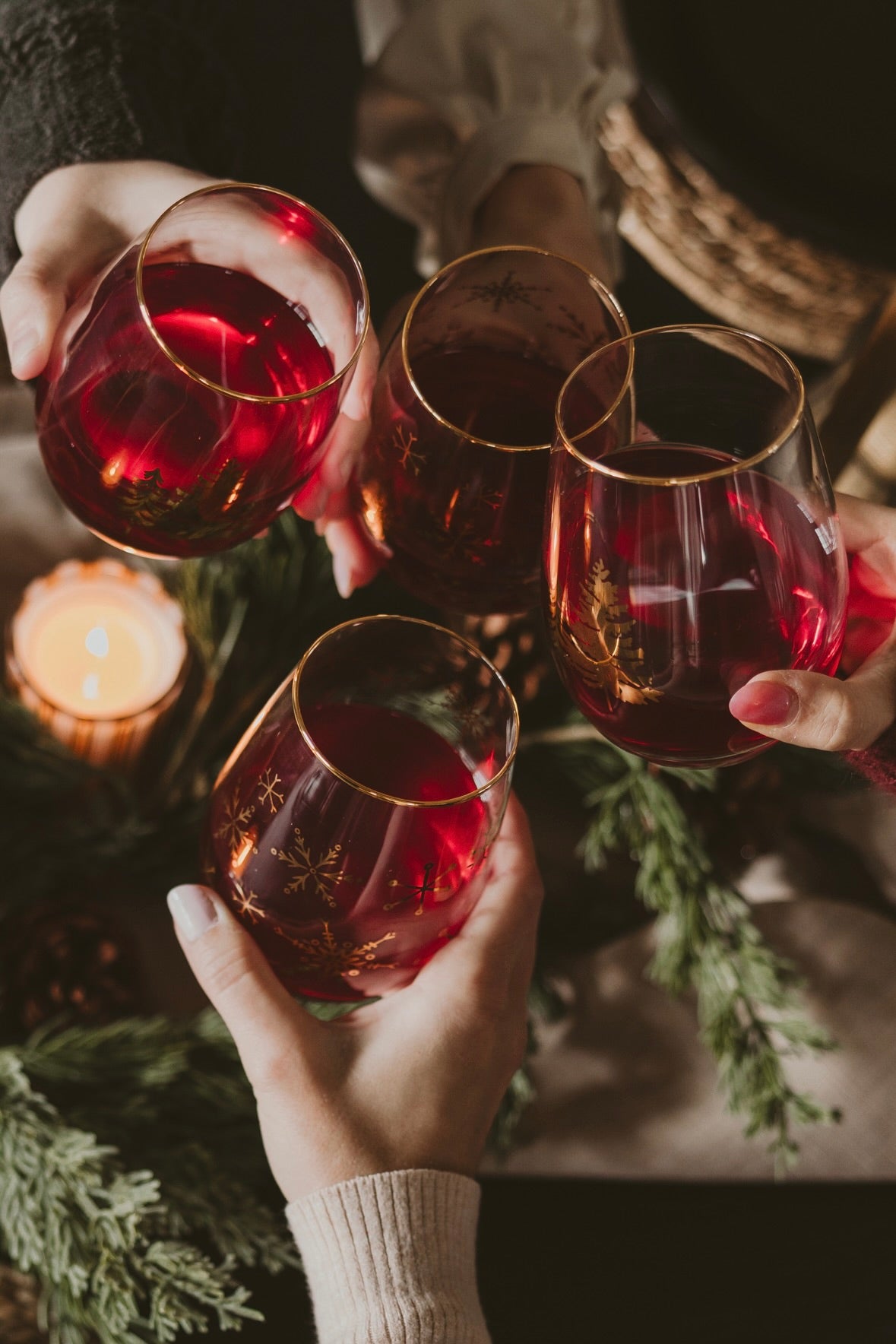 SNOWFLAKE WINE GLASSES - SET OF 2