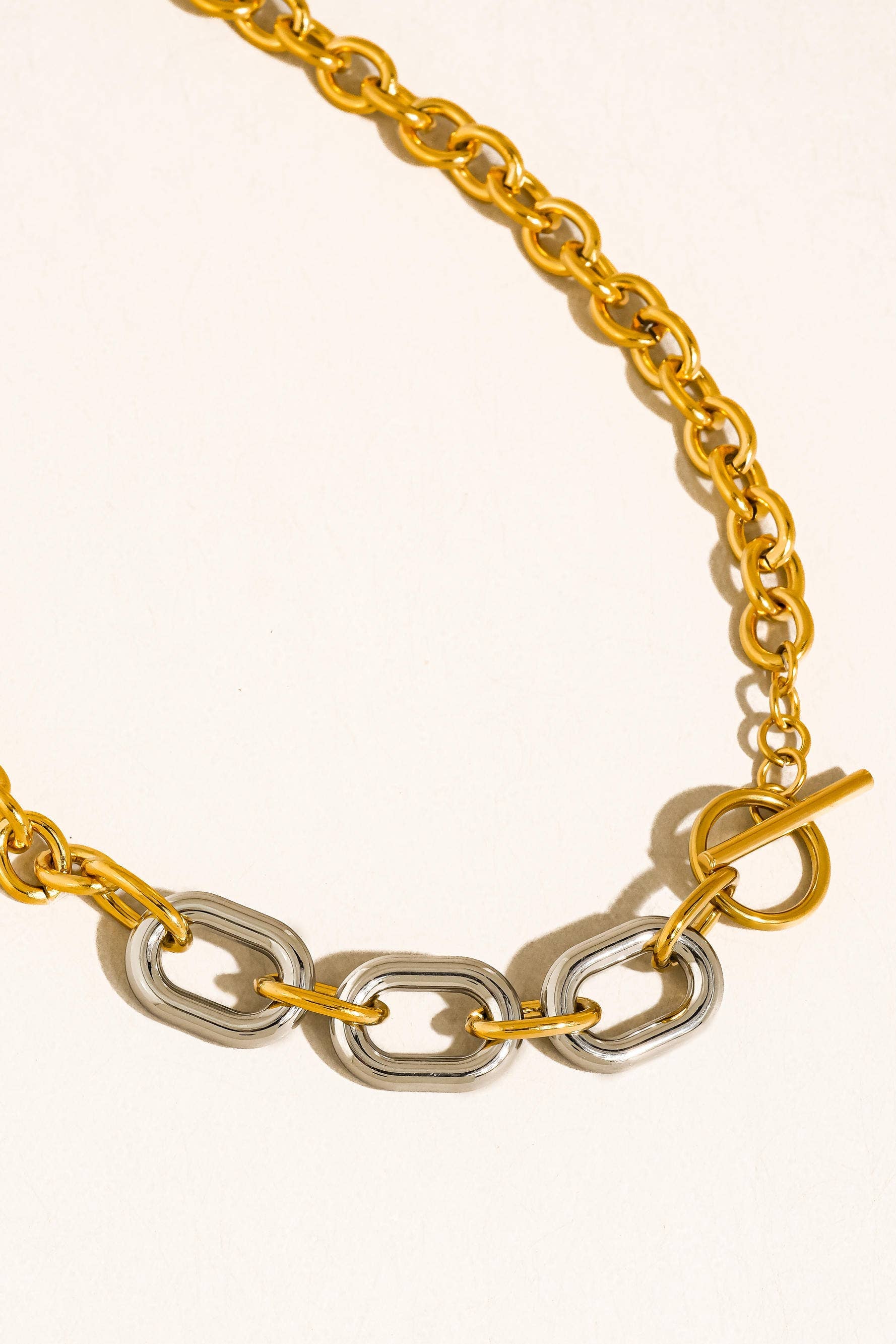 LURETTE NECKLACE