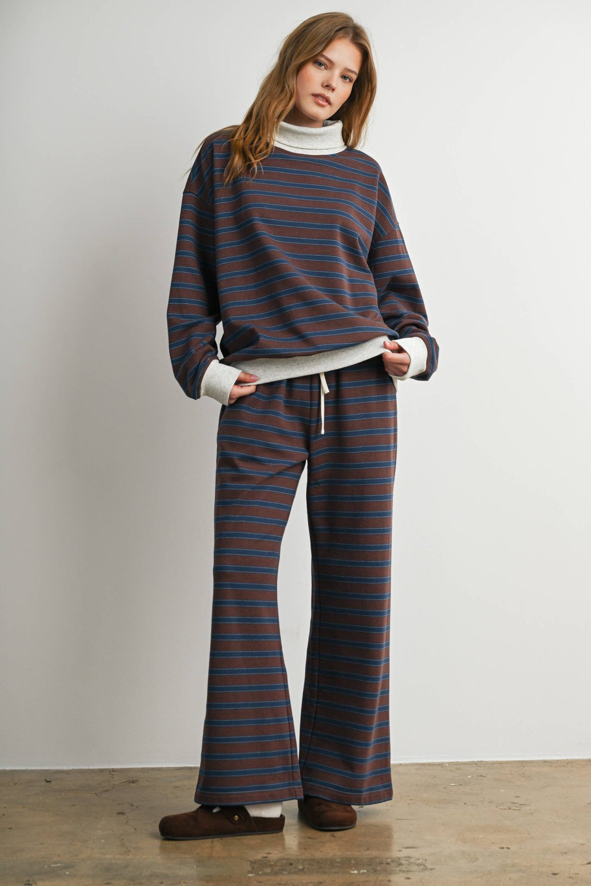 WILLOW SWEATSHIRT