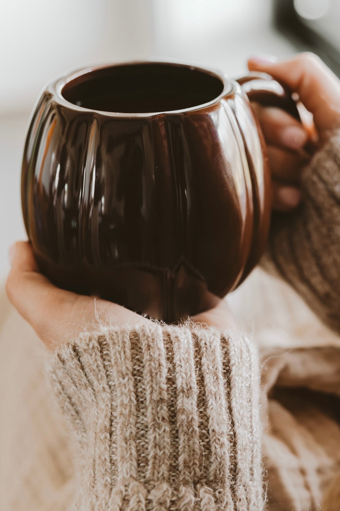BROWN PUMPKIN MUG