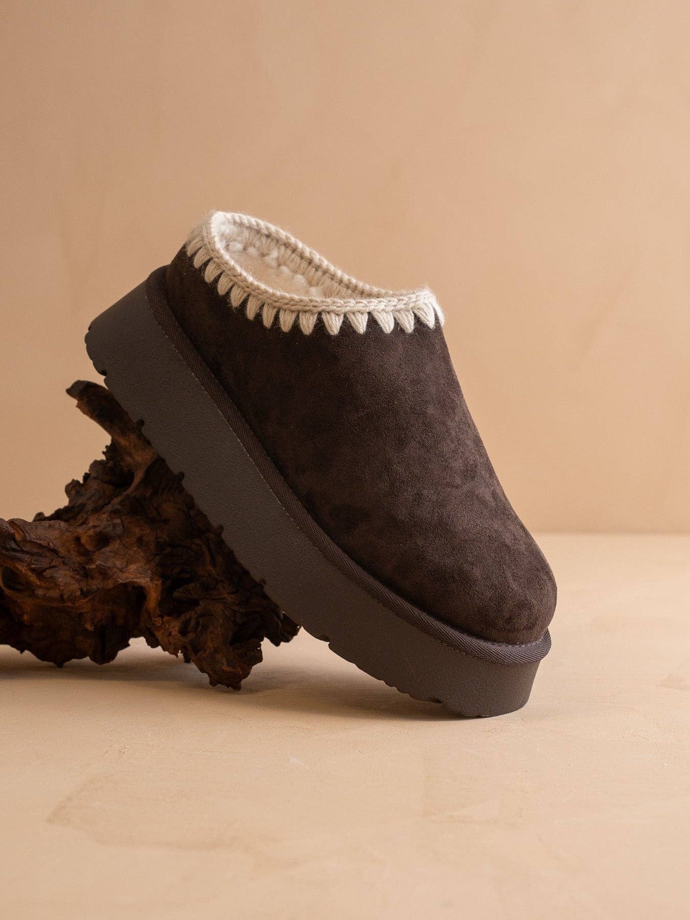 THE HEARTH CLOG
