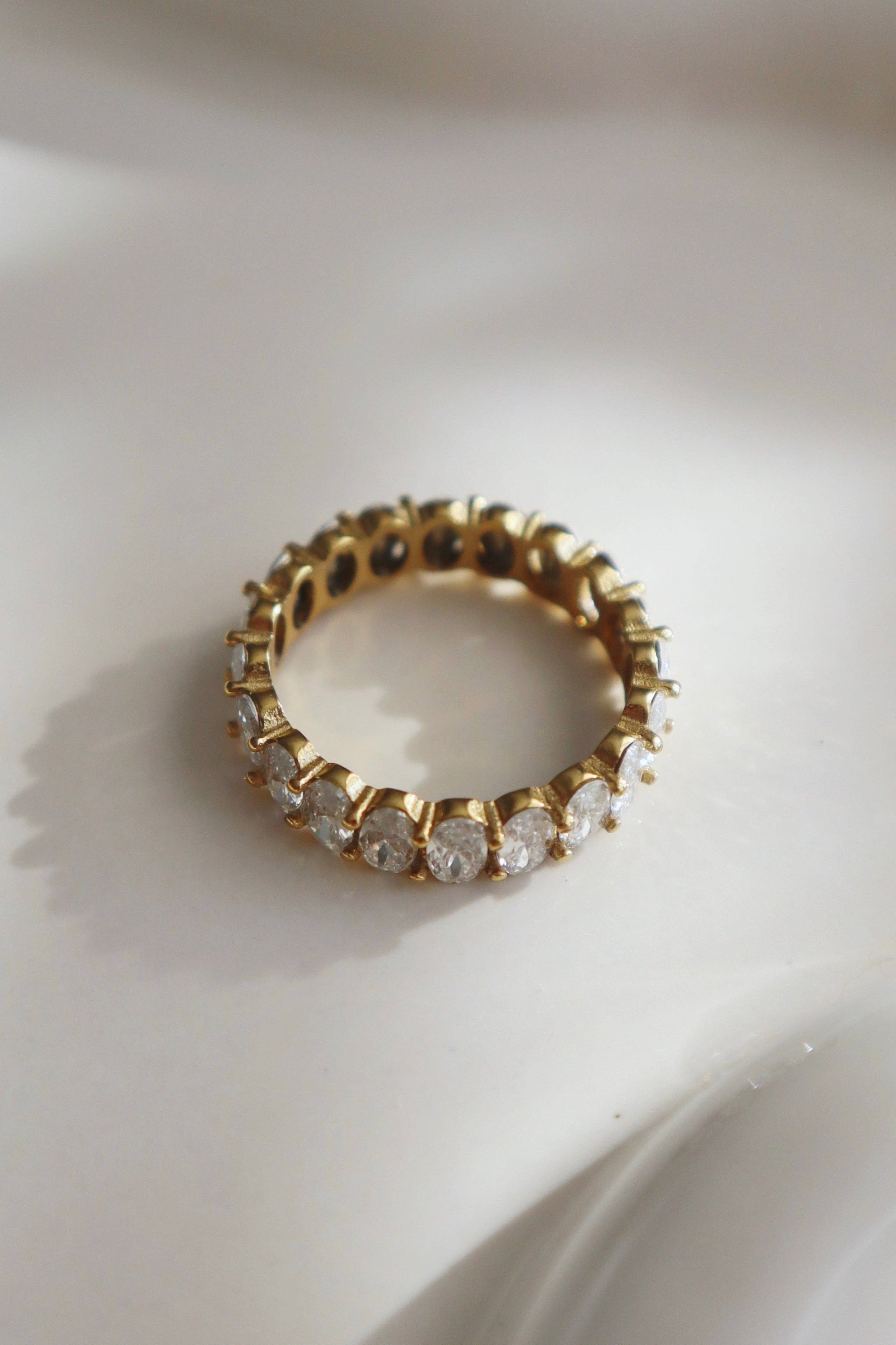 JESSA JEWELRY - OVAL ETERNITY RING