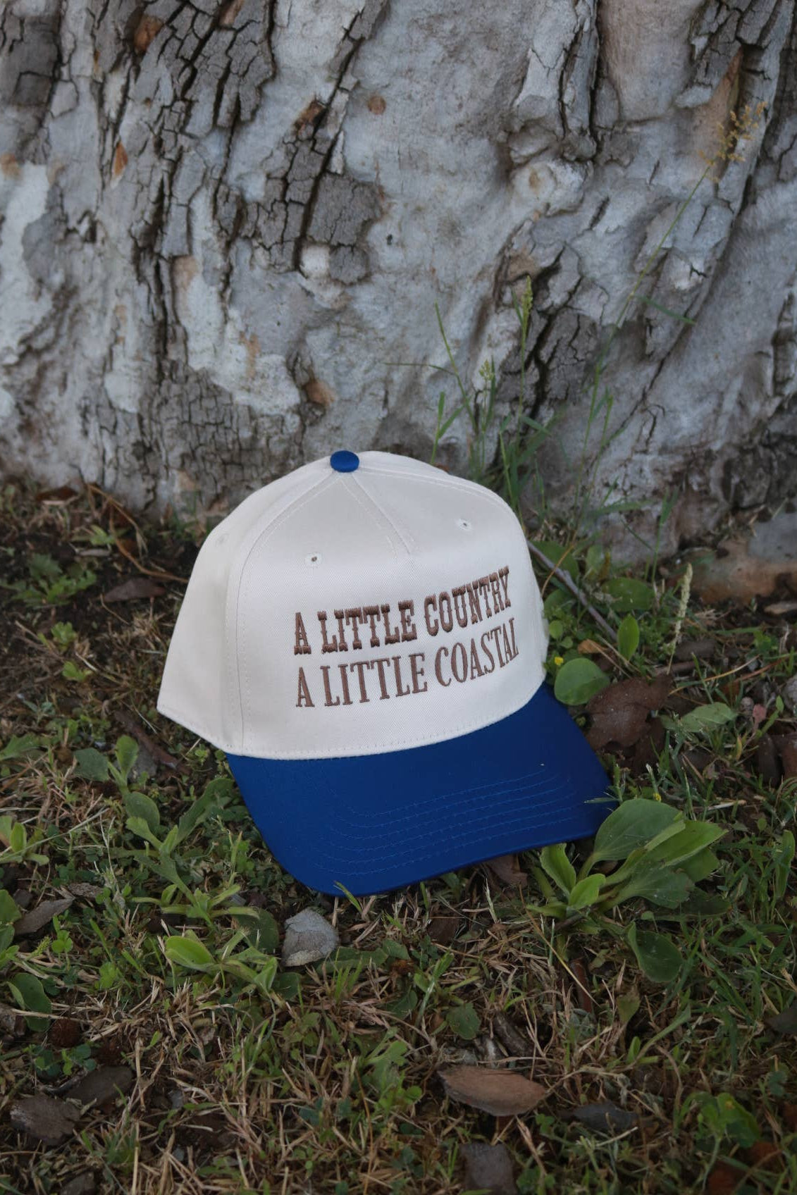 LITTLE COUNTRY, LITTLE COASTAL HAT