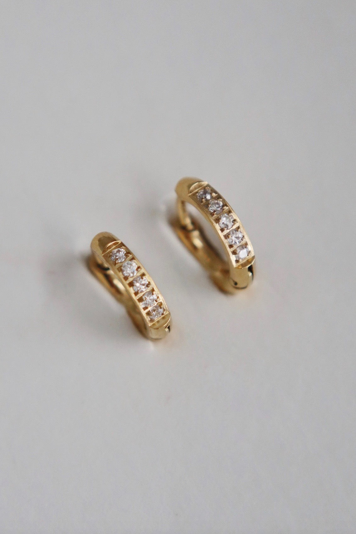 JESSA JEWELRY - HAILEY HUGGIES