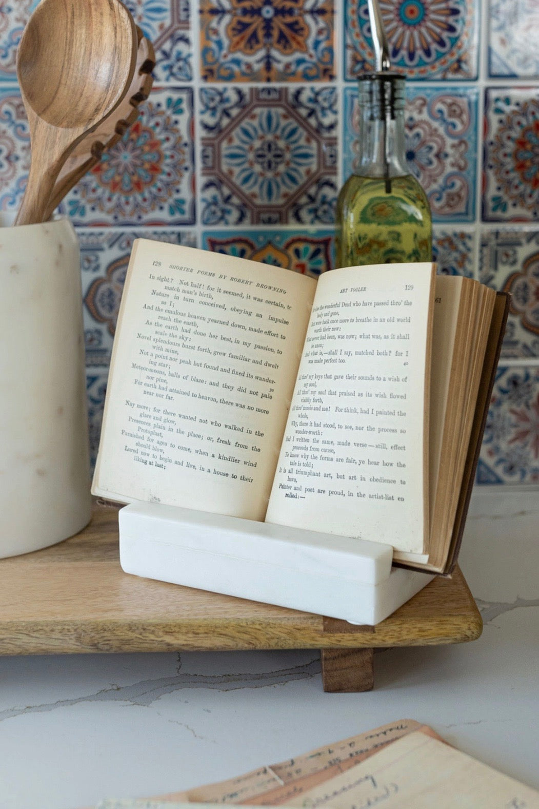 KENDAL COOKBOOK HOLDER