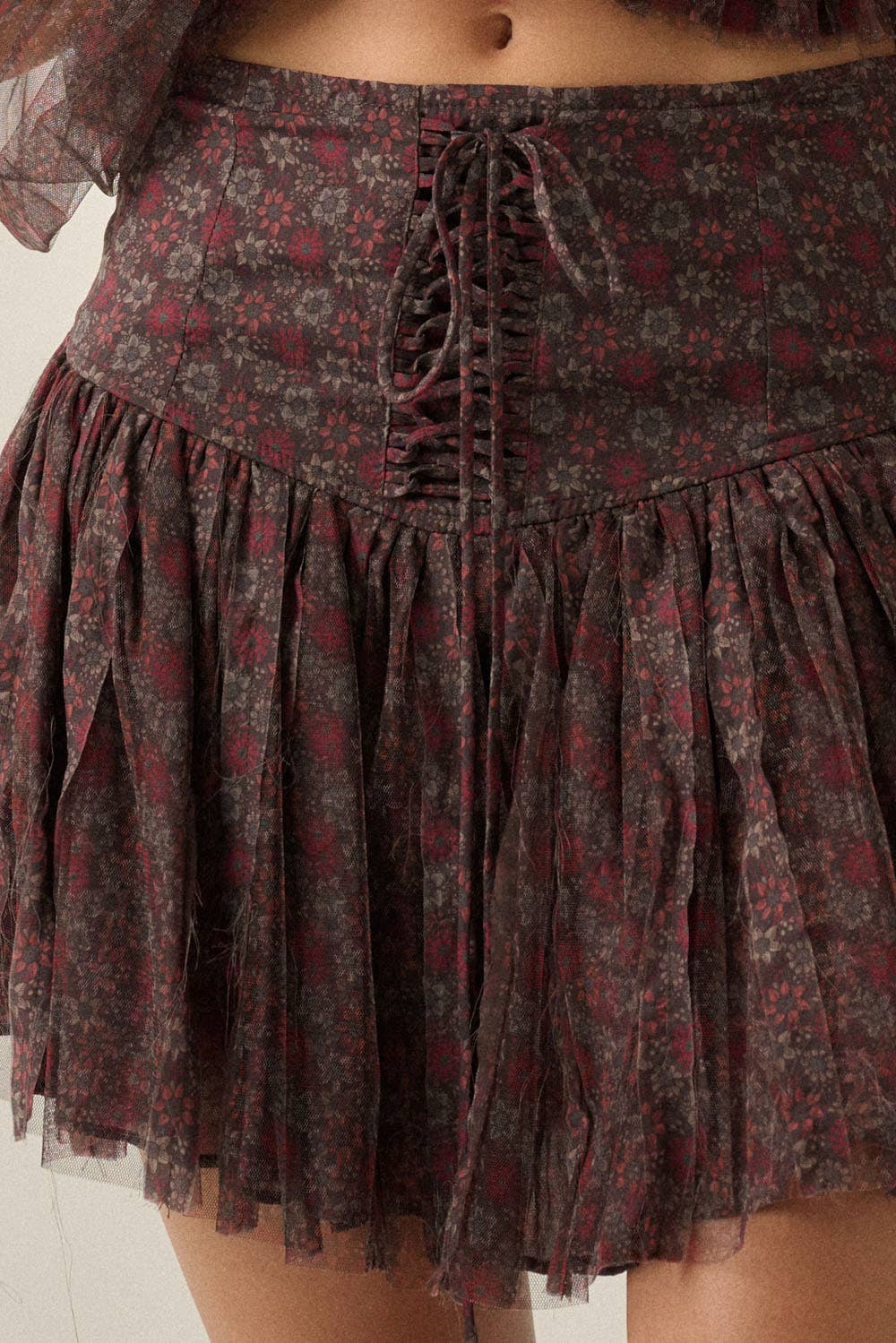 EDINBURGH LACE MINI SKORT