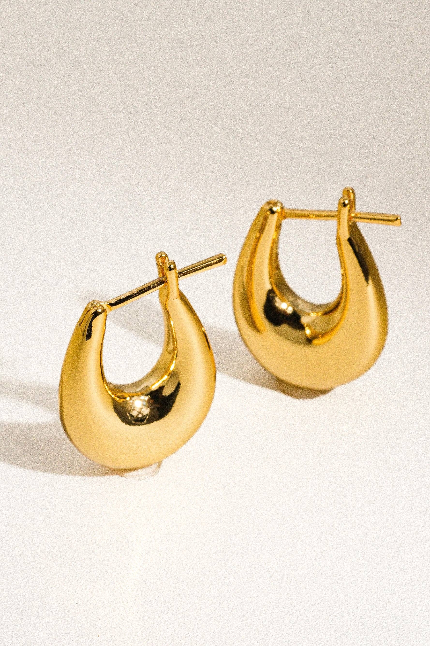 QUINN EARRING