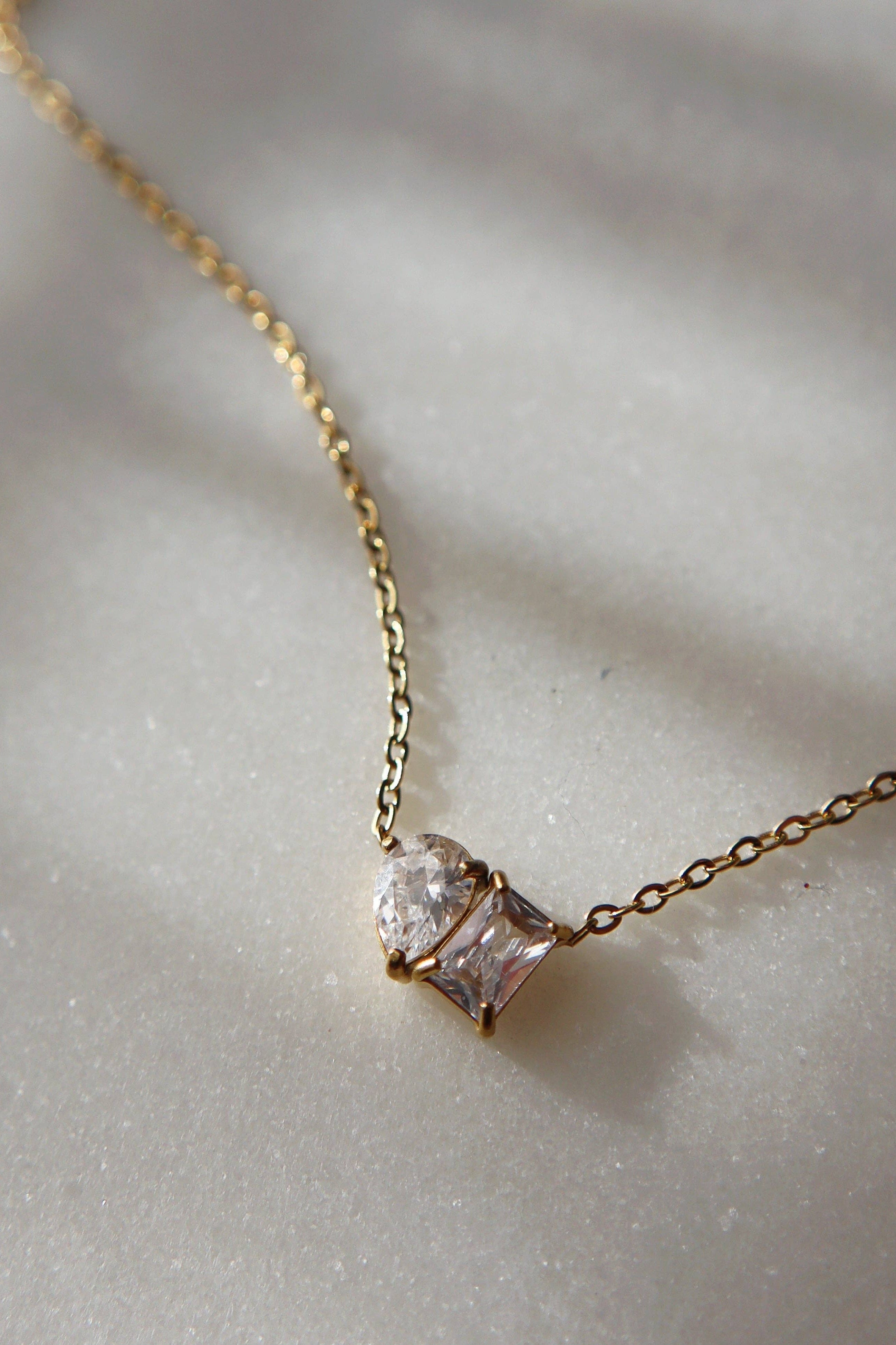 JESSA JEWELRY - DAINTY TOI ET MOI NECKLACE