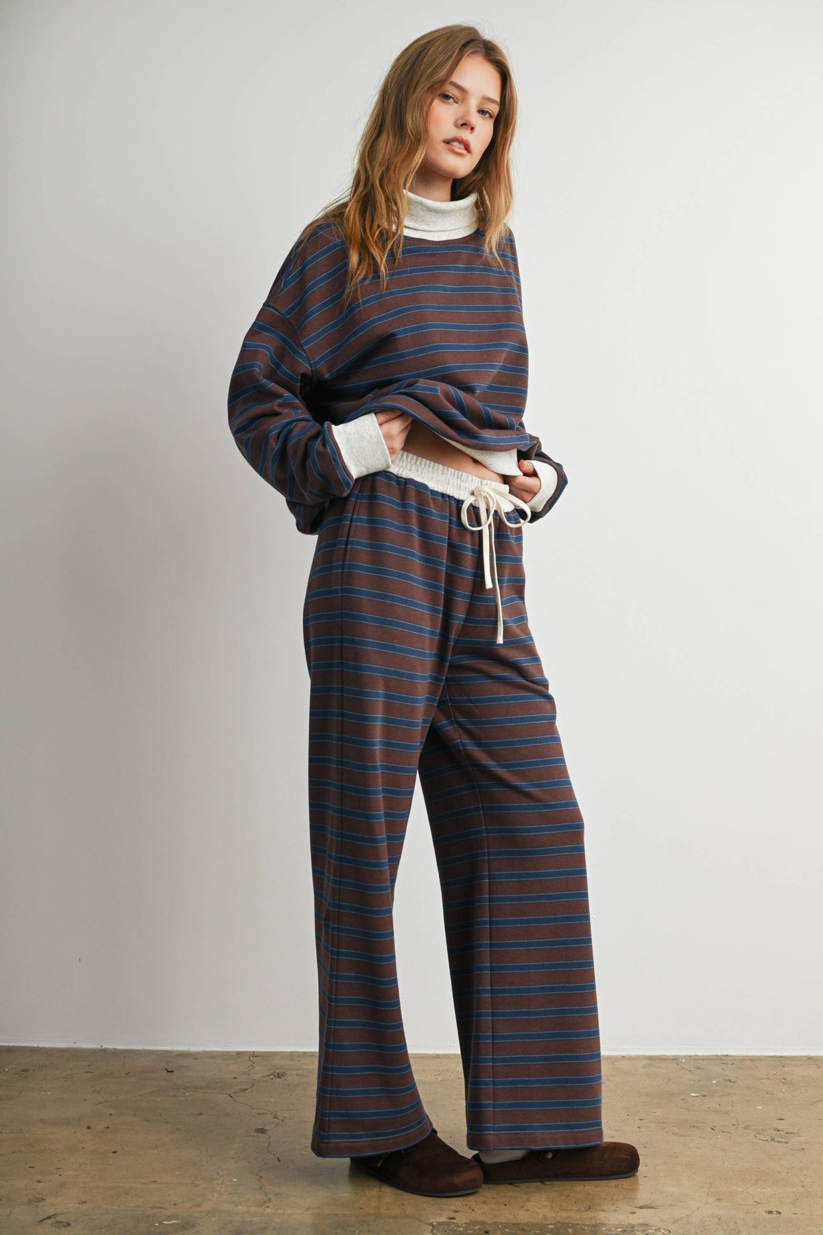 WILLOW SWEATSHIRT