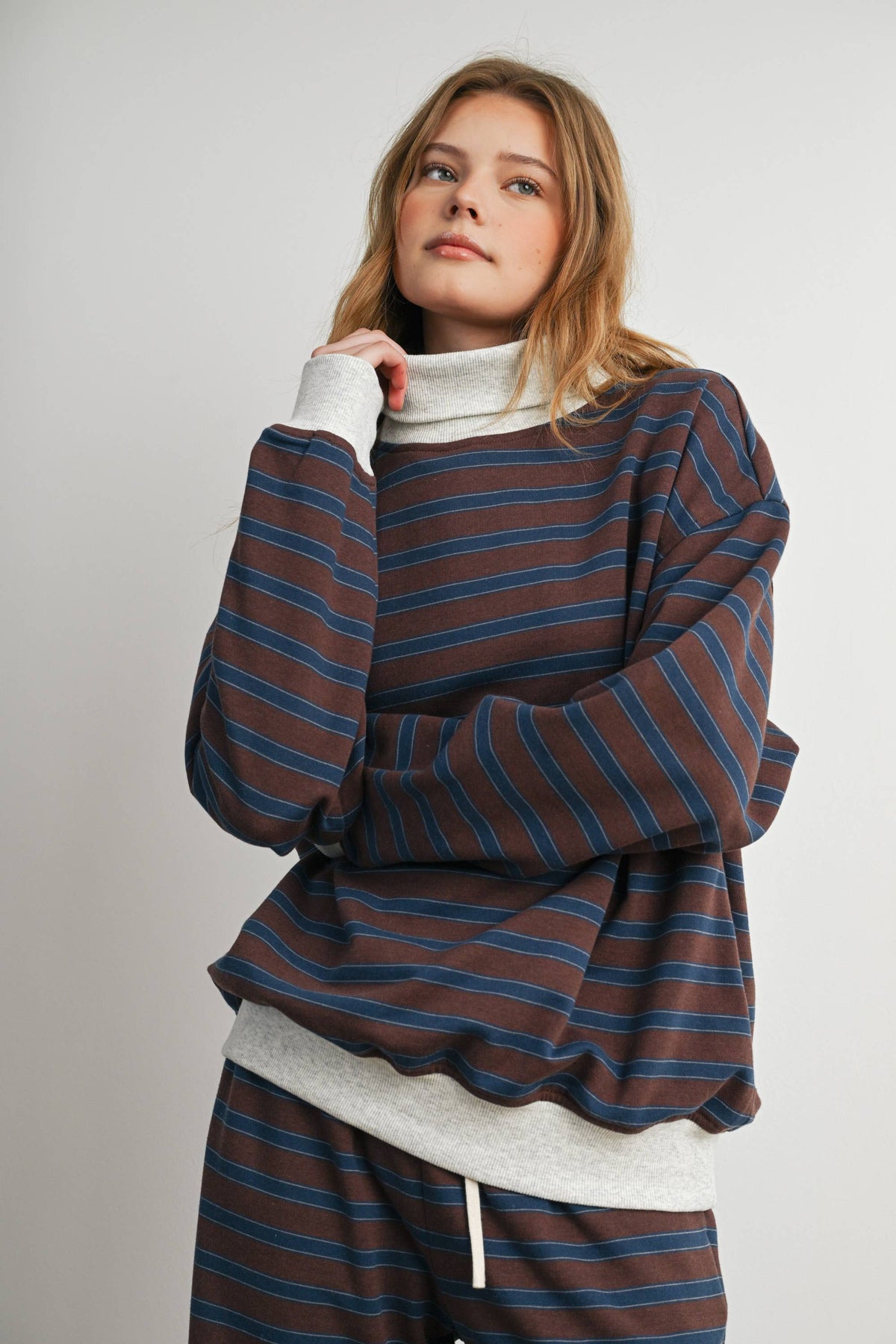 WILLOW SWEATSHIRT