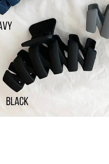 MATTE ZIGZAG CLAW CLIP