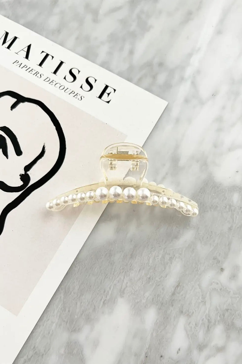 PEARL CLAW CLIP