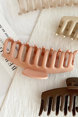 MATTE JUMBO CLAW CLIP