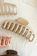 MATTE JUMBO CLAW CLIP